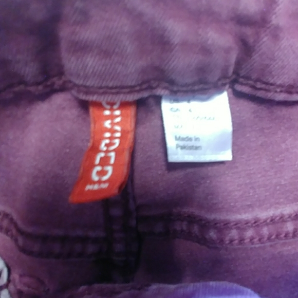 H&M Divided Plum Distressed Super Skinny Jeans - Picture 6 of 8